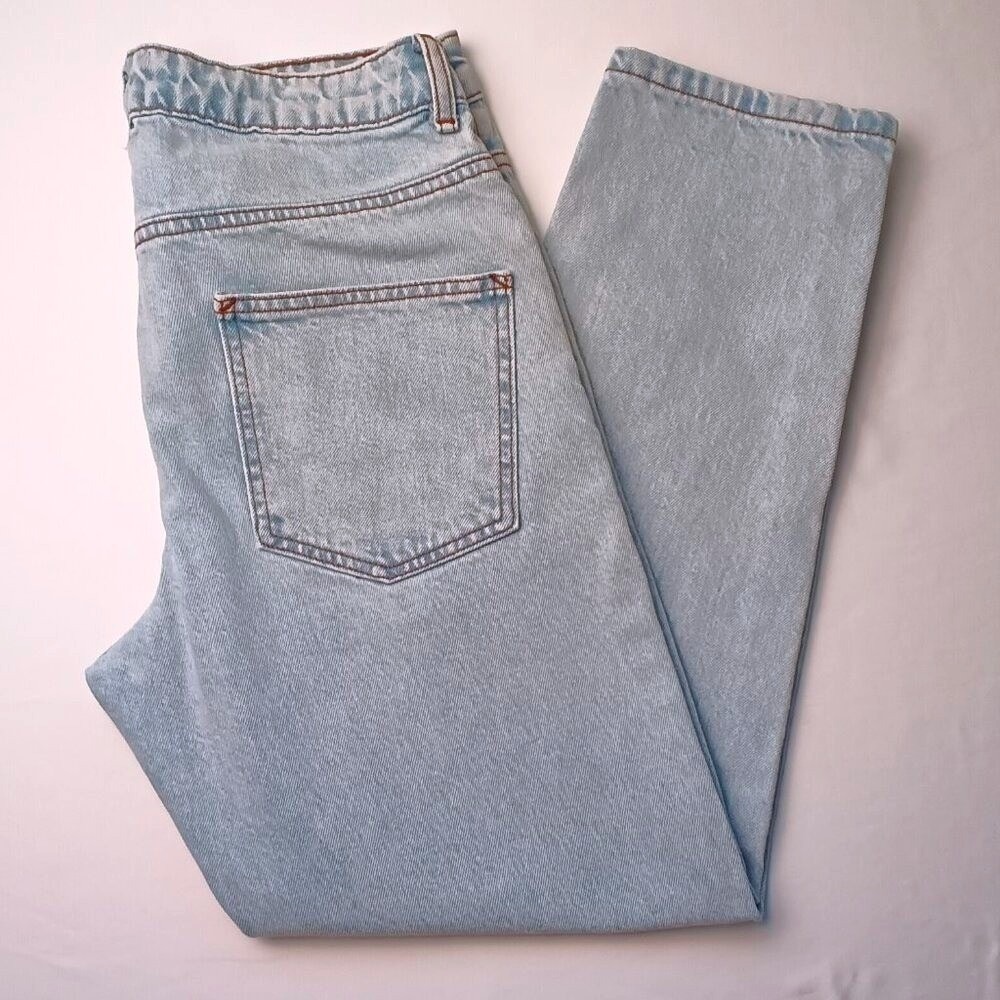 ASOS DESIGN Mens High Rise Straight Leg Light Wash Jeans Size 30x27 Blue Cotton